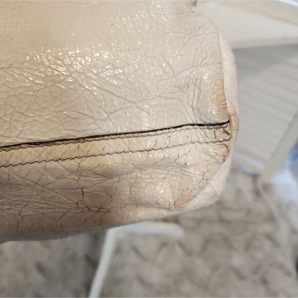 GIVENCHY CREAM DEERSKIN CRINKLE LEATHER PURSE - Picture 9 of 15